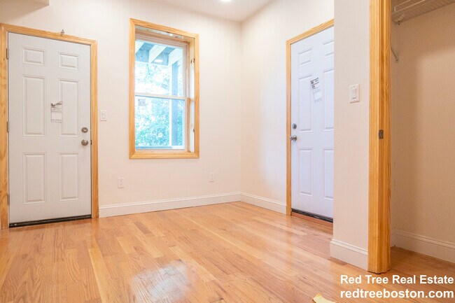 Photo - 20 Winthrop St Unidad 4