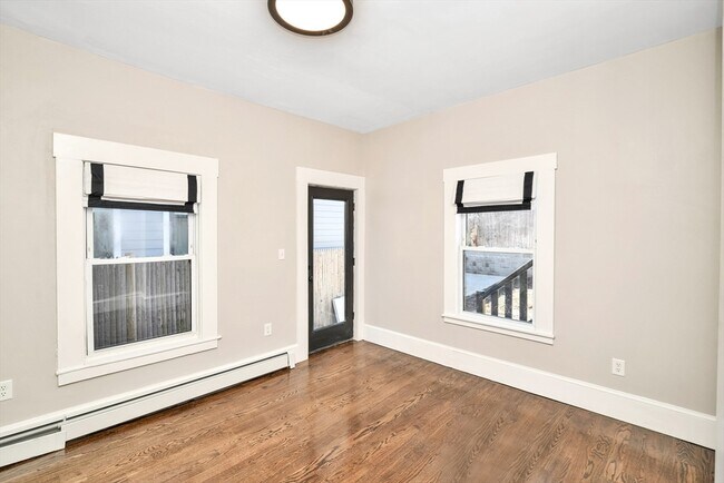 16 Carson St Unit 1