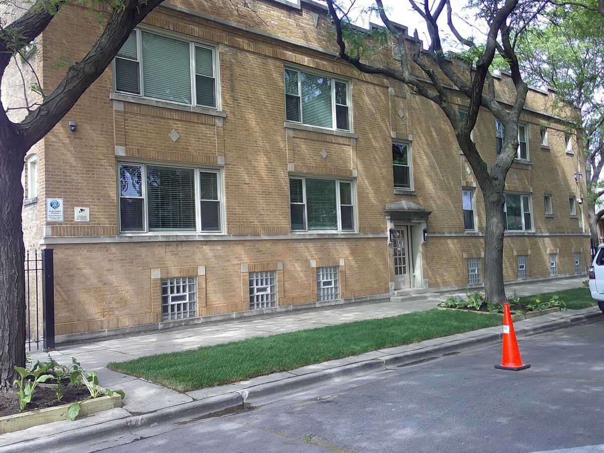 Photo - 4738 W George St Unit 4738 W George St 2E
