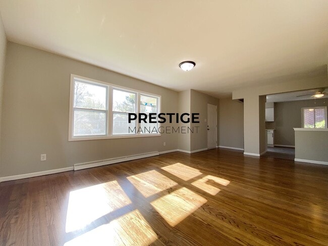 Photo - Large 3 Bedroom Home In Gary