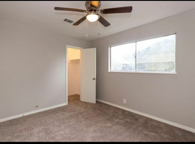 Building Photo - 3633 Bowling Ln Rental