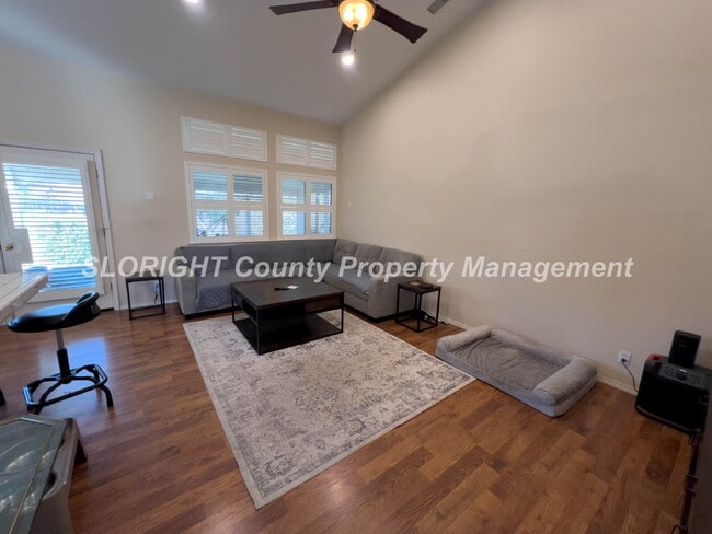 Photo - AVAILABLE MAY - 3 Bedroom / 2 Bathroom Paso Robles Home