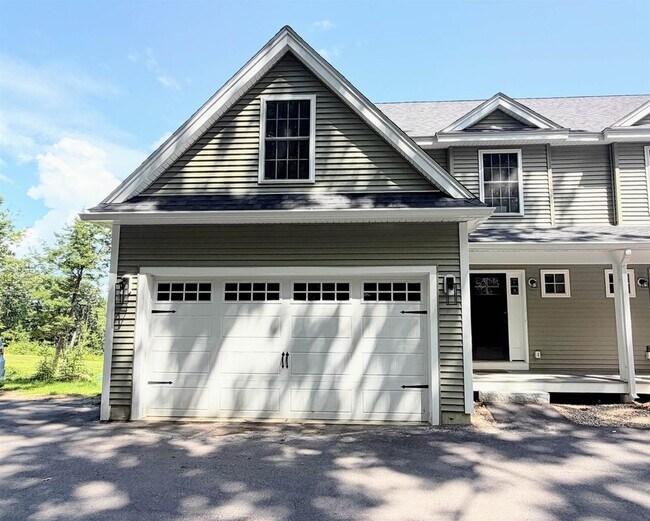 Building Photo - 13A Cedar Ridge Dr