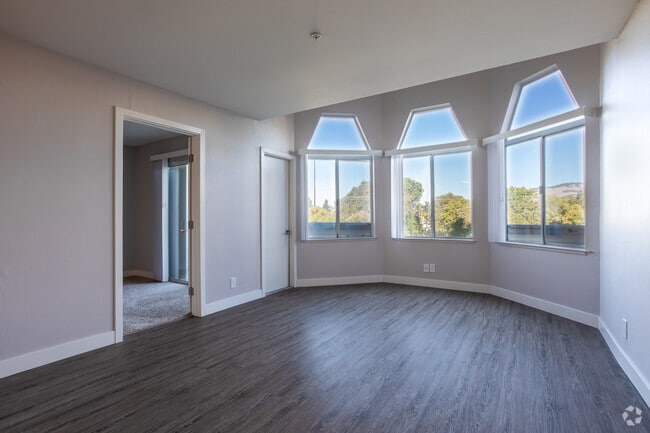 2BR, 2BA - Fieldstone
