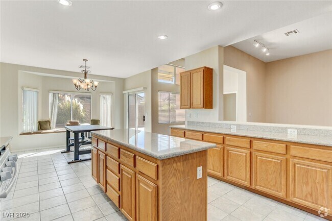 Building Photo - 8325 Jo Marcy Dr Rental