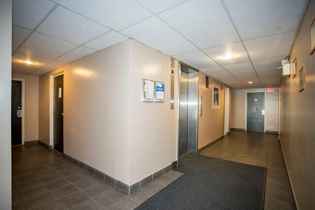 Photo - Sun Ray Manor