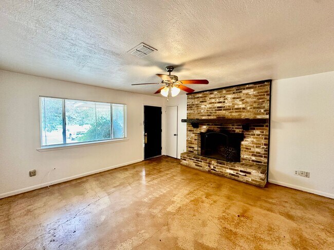 Photo - 1448 Harper Rd Unit B