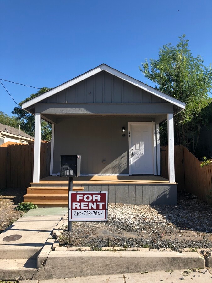 Photo - 125 Forrest Ave