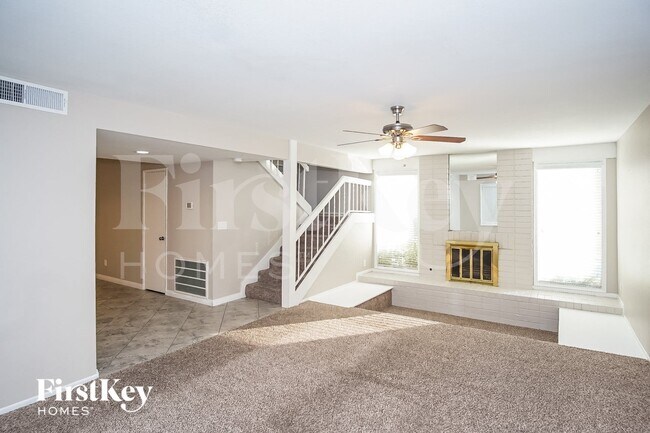 Photo - 2406 El Cid Ct
