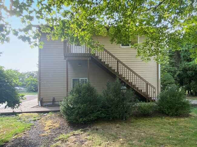 Photo - Hwy20 2124 A&B Unit Hwy20 2124B