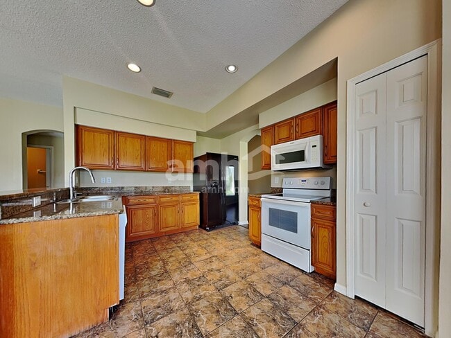 Photo - 12613 Longcrest Dr