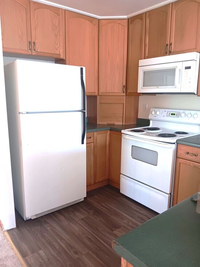 Photo - WEST SIDE - SPACIOUS TWO STORY 3 BED/2.5 BATH DUPLEX!