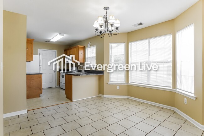 Photo - 120 Carrington Ln