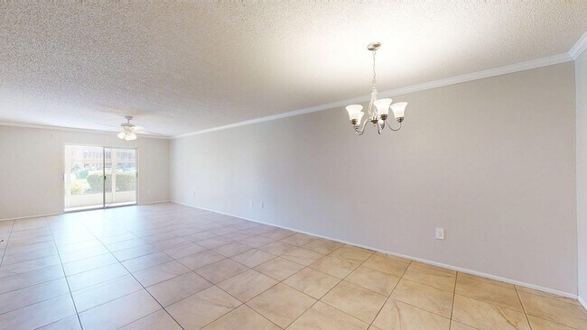 Photo - 4121 Heron Way