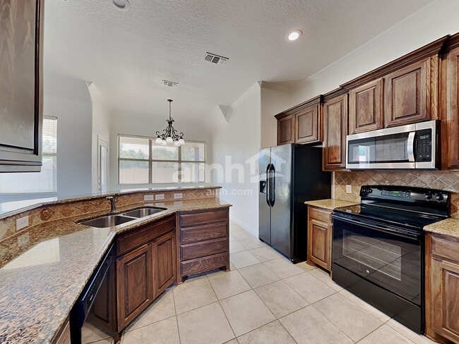 Photo - 337 Stanley Dr