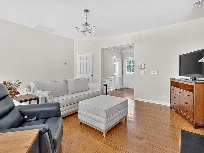 Photo - 7130 Racine Way