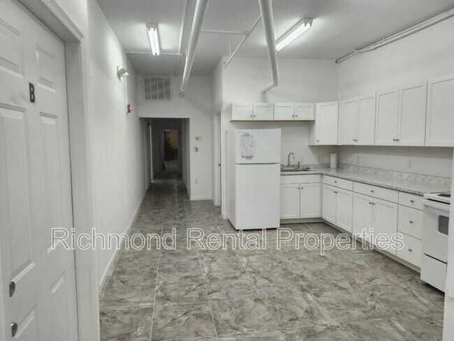 Photo - 11 E Broad St Unidad A