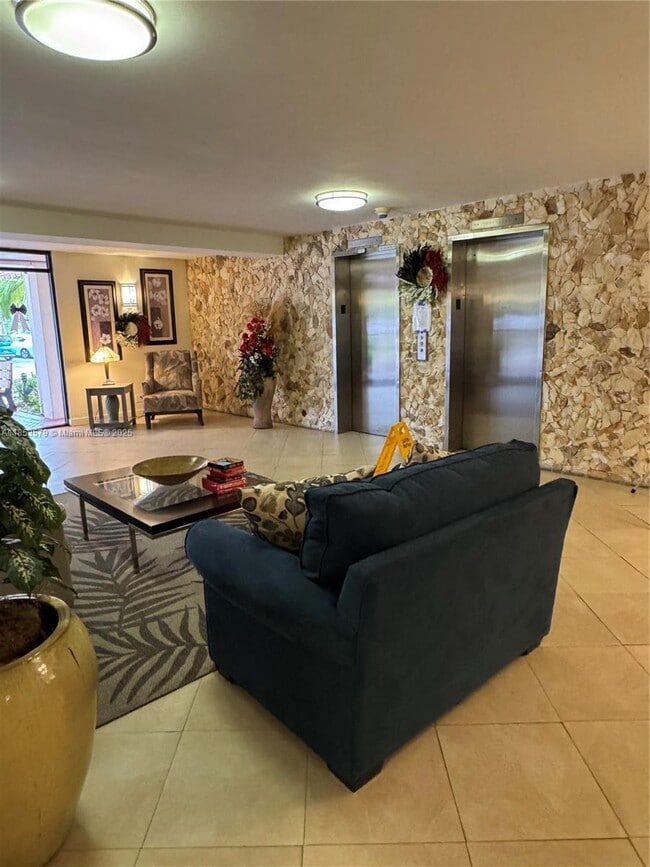 Photo - 2940 N Course Dr Unit 509