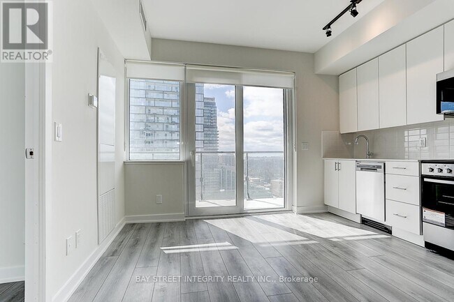 Photo - 15 Ellerslie Ave Unité 2403