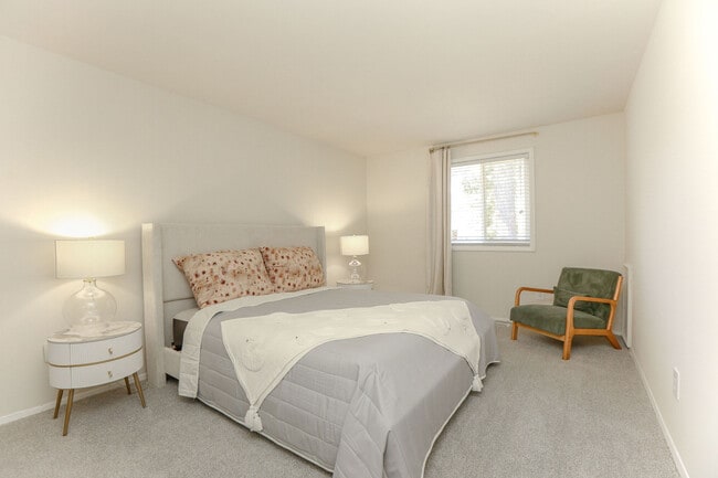 Millspring Commons Apartments and Townhomes