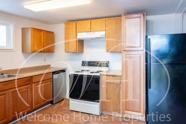 Photo - 518 SE 12th St Unit 518 SE 12th St,  B