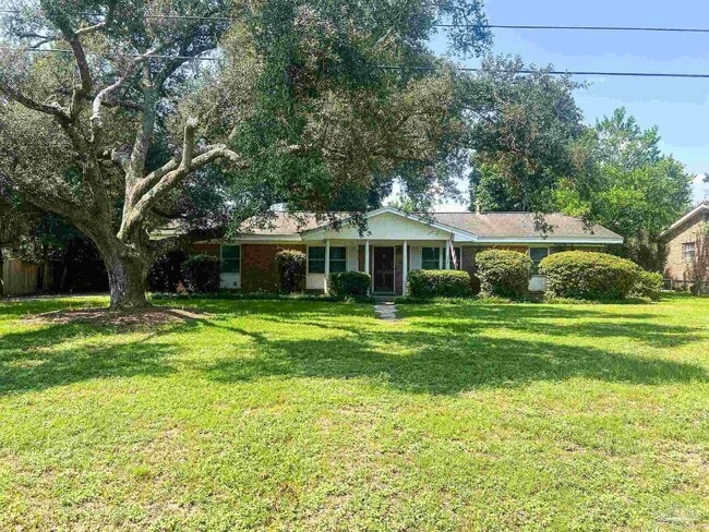 Building Photo - 2115 Summit Blvd Rental