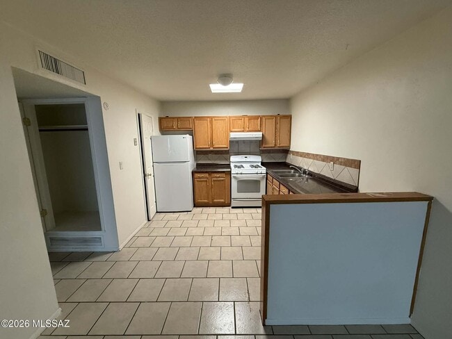 Photo - 5425 E 30th St