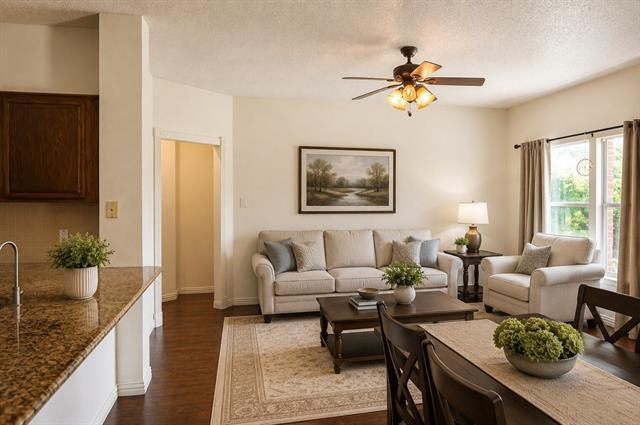 Photo - 1202 Dorset Ct