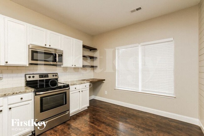 Photo - 11418 Heritage Green Dr