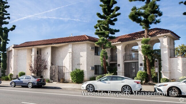 Building Photo - 1+1 Prime North Hollywood Neighborhood Unit 205 Rental