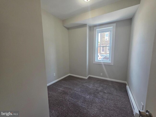 Building Photo - 1148 E State St Rental