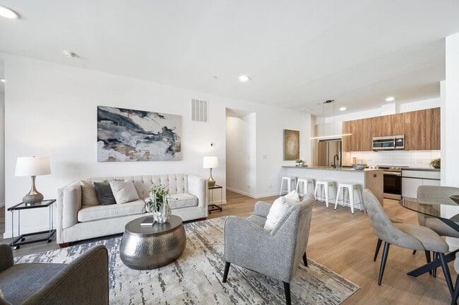 Photo - 204 S Leavitt St Unit 303