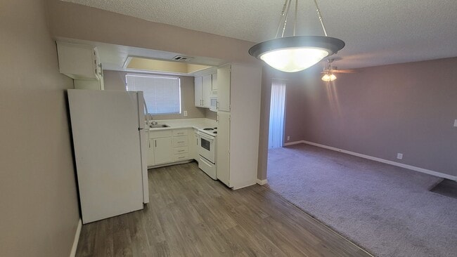 Sunset Springs Apartments