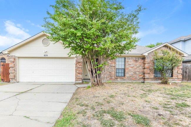 Building Photo - 829 Minuteman Dr