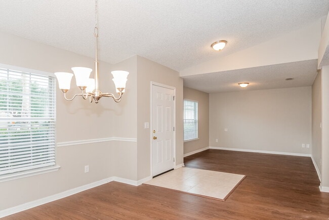 Photo - 932 Wood Dove Ct