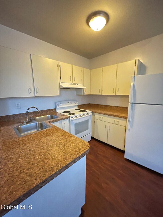 Photo - 161 Regent St Unit 11
