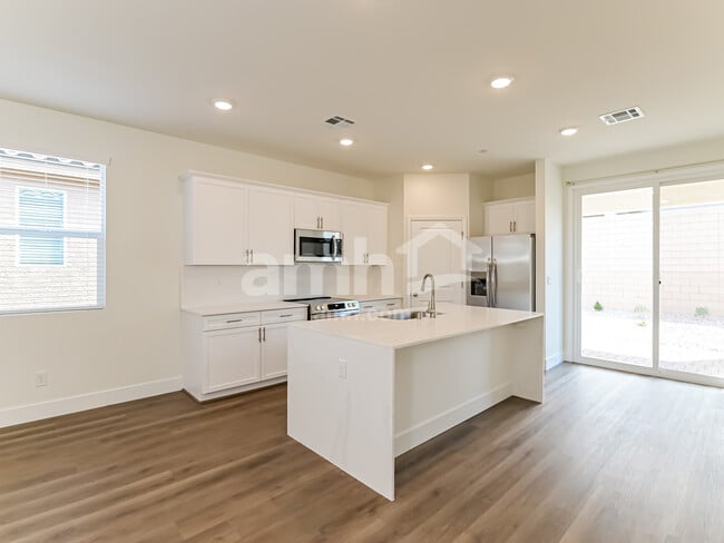 Photo - 529 Sacred Lotus Pl