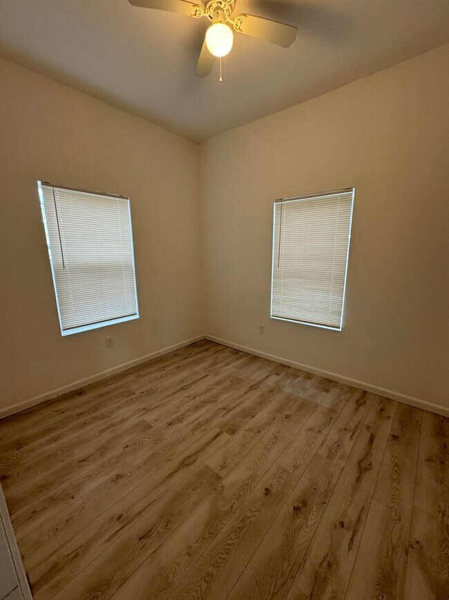 Updated triplex in Arts! Rental Para alquiler en Dallas, TX