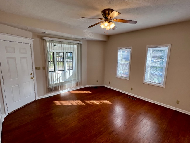 Photo - 1823 Hutchins Ave Unidad 1