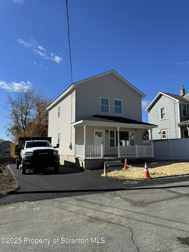 Photo - 1112 Howell St Casa