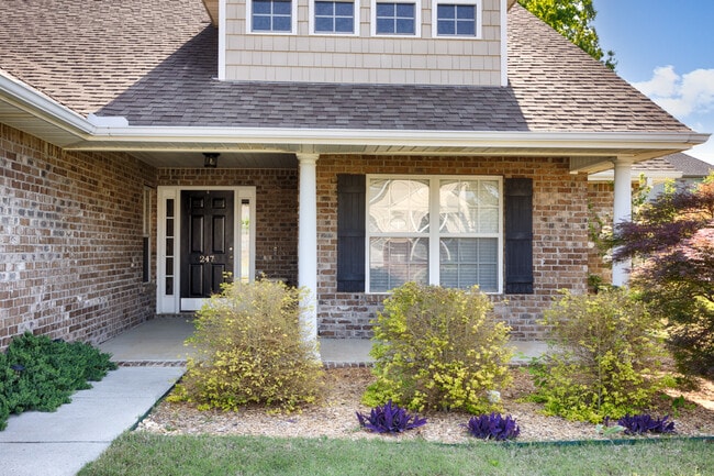 Photo - 247 De Jan Rd