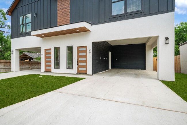 Photo - Room in Townhome on Princeton Ave