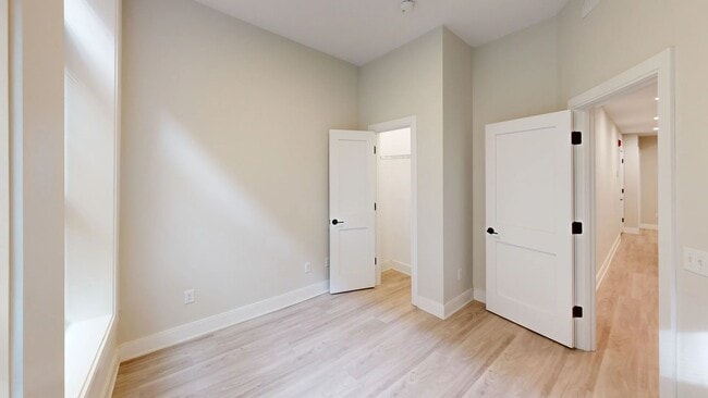 Photo - No Brokers Fee, Theater District of Boston, In-Unit Washer/Dryer, Brand new Renovation