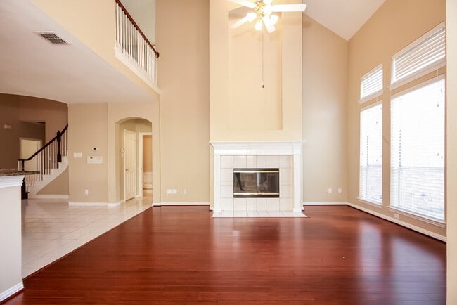 Photo - 4420 Vanderpool Dr