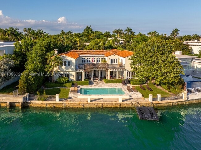 Building Photo - 11 E Rivo Alto Dr