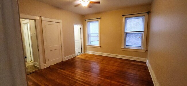 Photo - 6009 Kingsbury Ave Unidad 1st fl