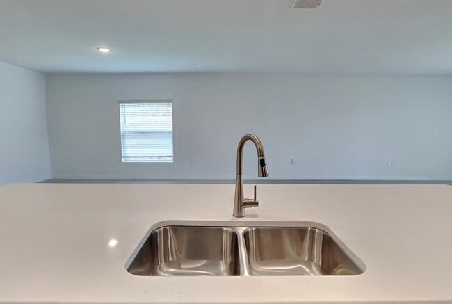 Photo - 258 Amber Way