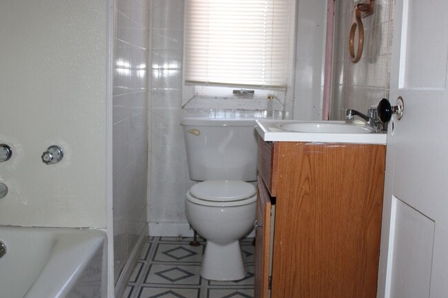 Photo - 902 Oak St Unidad 902 RES