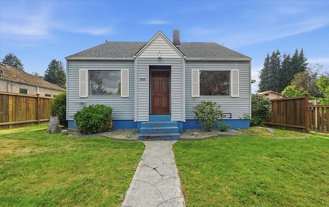 Building Photo - 4624 N Pearl St