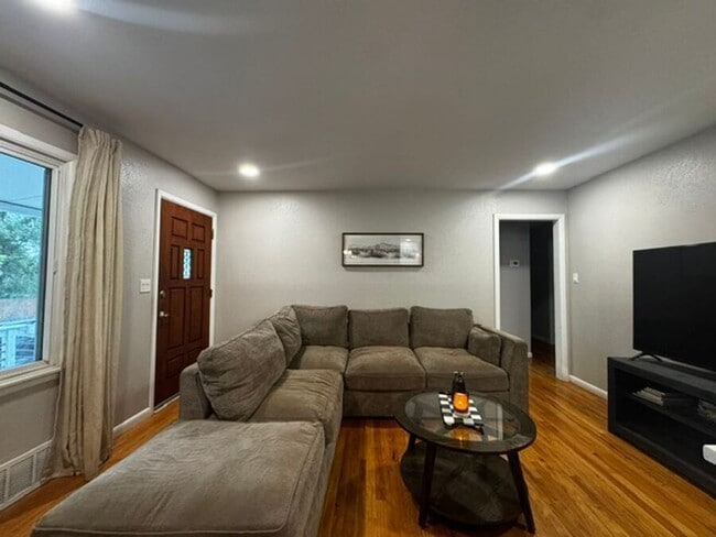 Photo - 1312 Cooper Ave